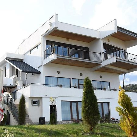 White Residence Tsavkisi Тбилиси Экстерьер фото