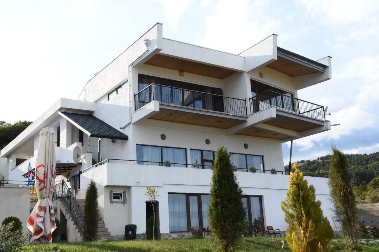 White Residence Tsavkisi Тбилиси Экстерьер фото